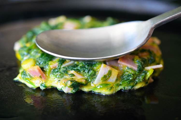 Egg Foo Young-ish (Spinach, Egg, Ham & Coconut Pancakes) by Michelle Tam http://nomnompaleo.com