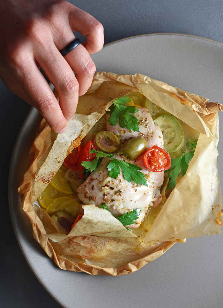 Lemon Garlic Chicken Parchment Packets by Michelle Tam http://nomnompaleo.com