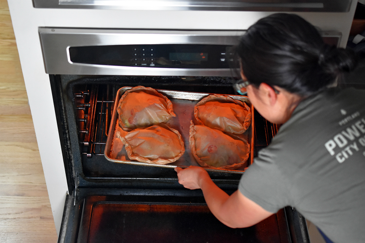 Lemon Garlic Chicken Parchment Packets by Michelle Tam http://nomnompaleo.com