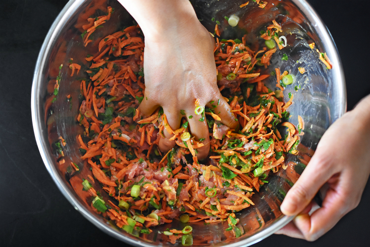 Curry Turkey Bites + Apricot-Ginger Sauce by Michelle Tam http://nomnompaleo.com