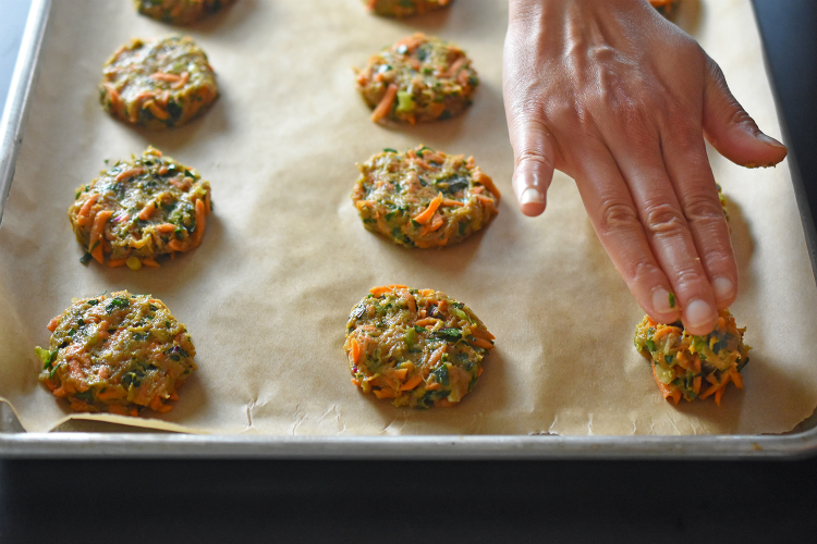 Curry Turkey Bites + Apricot-Ginger Sauce by Michelle Tam http://nomnompaleo.com