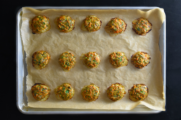 Curry Turkey Bites + Apricot-Ginger Sauce by Michelle Tam http://nomnompaleo.com