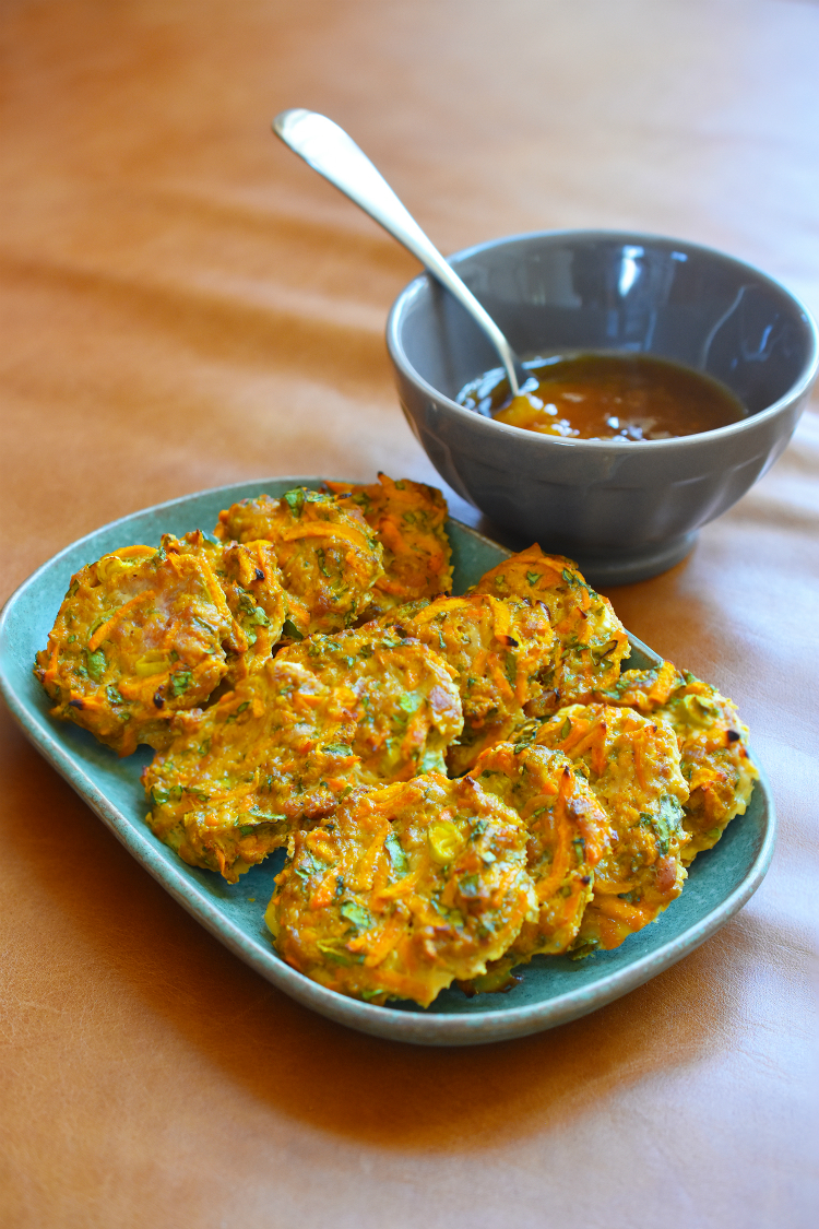 Curry Turkey Bites + Apricot-Ginger Sauce by Michelle Tam http://nomnompaleo.com