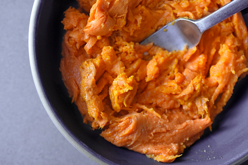 Sweet Potato and Cashew Dip from Tess Masters’ The Perfect Blend by Michelle Tam http://nomnompaleo.com