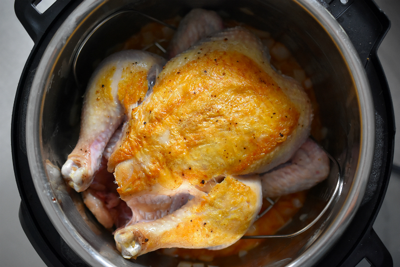 Instant Pot (Pressure Cooker) Chicken and Gravy by Michelle Tam / Nom Nom Paleo http://nomnompaleo.com